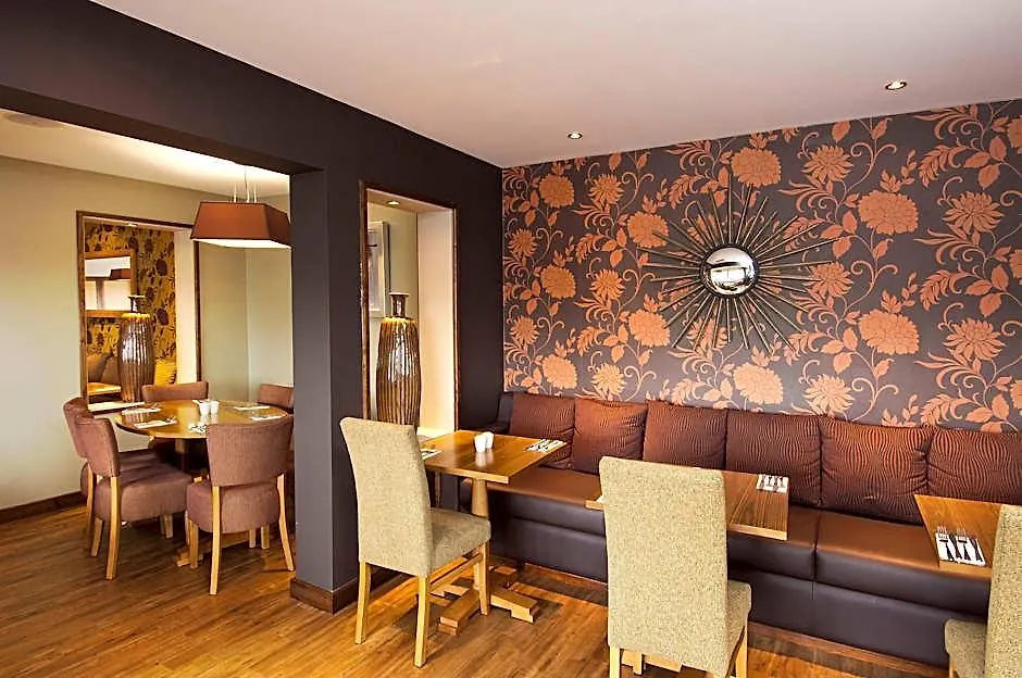 Premier Inn London Hanger Lane-1
